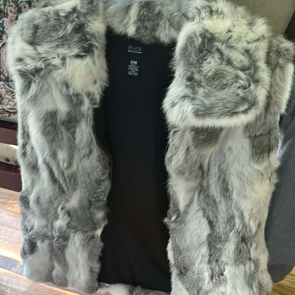 Black Saks Fifth Ave 100% Rabbit Fur Vest in Gray and White